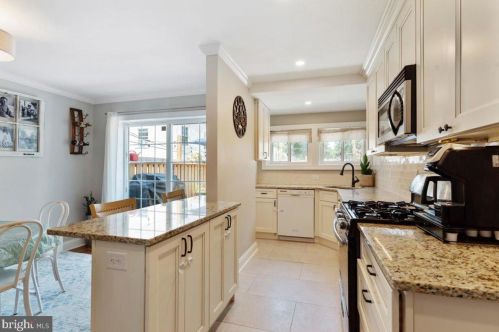 3333 Bowman St, Philadelphia PA 19129-1508 exterior