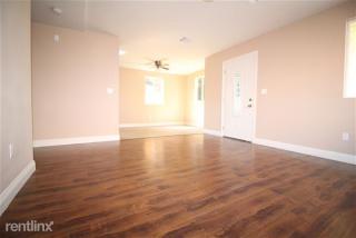 822 75th St, Los Angeles CA  90001-2318 exterior