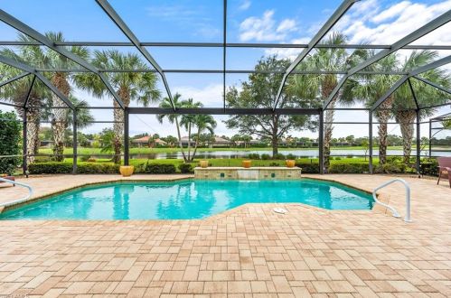 12090 Wicklow Ln, Naples, FL 34120-4395