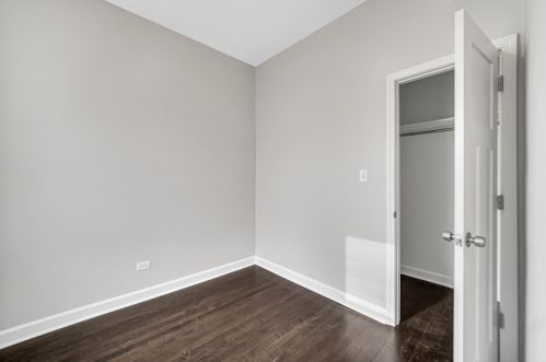 3750 Cermak Rd, Chicago IL  60623-3013 exterior