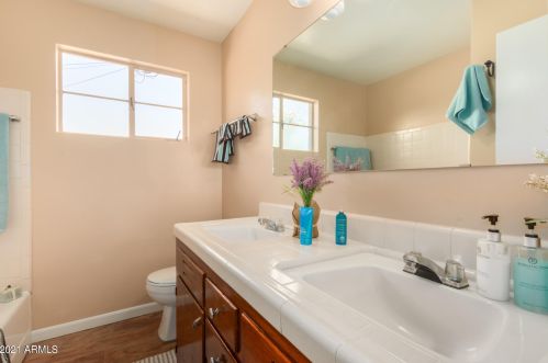 5501 39th Ave, Phoenix AZ 85029-3119 exterior