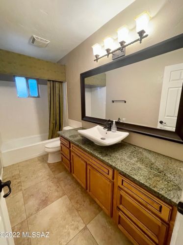 6201 Pomona Rd, Tucson AZ  85704-1061 exterior