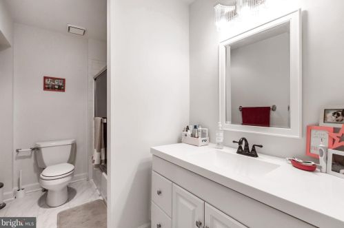 9820 Avenel Farm Dr, Rockville MD 20854-5410 exterior