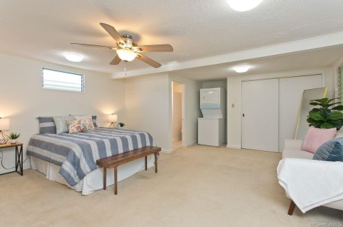 5622 Kawaikui St, Honolulu HI 96821-2021 exterior