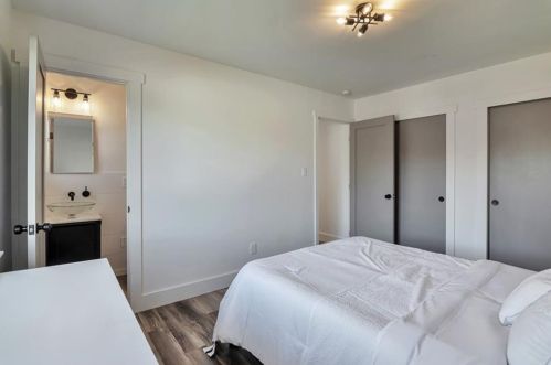 450 Holly Dr, Gainesville GA 30501-2126 exterior