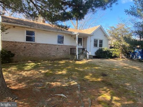 2201 Andover Rd, Riverton NJ 08077-3509 exterior