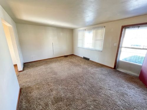 1625 Hybla St, Pittsburgh PA  15212-2322 exterior