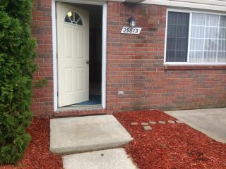 29813 Cathy Ln, New Baltimore MI  48047-5732 exterior