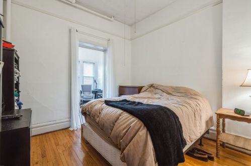 3355 Lakewood Ave, Chicago IL 60657-1444 exterior