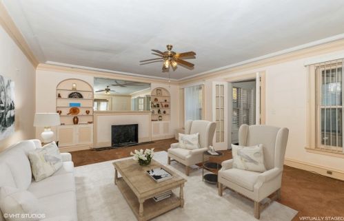 5004 Woodlawn Ave, Chicago, IL 60615-2868