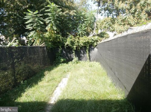 19 Mechanics Ave, Trenton, NJ 08638-3447