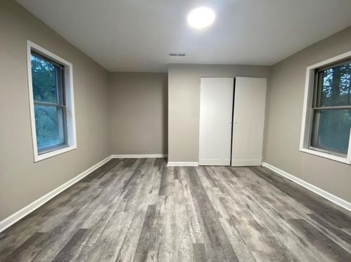 882 Center Rd, Pittsburgh PA  15239-1962 exterior