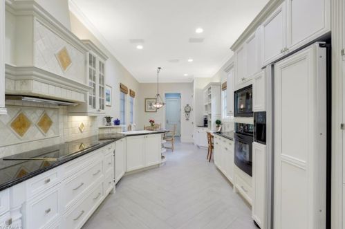 15715 Villoresi Way, Naples FL 34110-2715 exterior