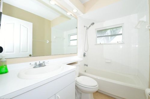 4470 20 St, Naples FL 34117-9456 exterior