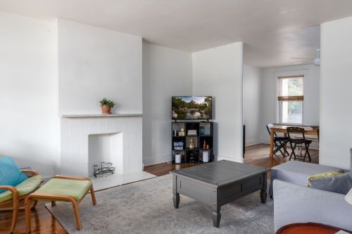 2219 Wightman St, Pittsburgh PA  15217-2065 exterior