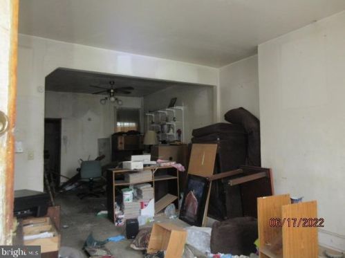 2419 Carlisle St, Philadelphia PA 19132-4018 exterior