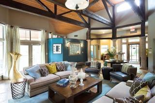 5811 Mesa Dr, Austin TX  78731-3766 exterior