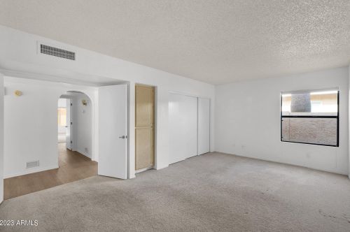 25826 Howard Dr, Chandler AZ 85248-6822 exterior