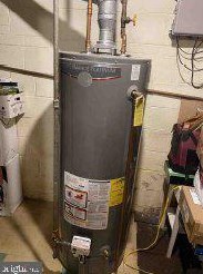 1701 Franwall Ave, Silver Spring MD 20902-2919 exterior