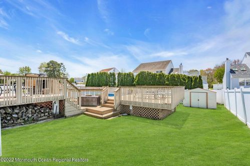 15 Emily Dr, Old Bridge NJ 08857-3809 exterior