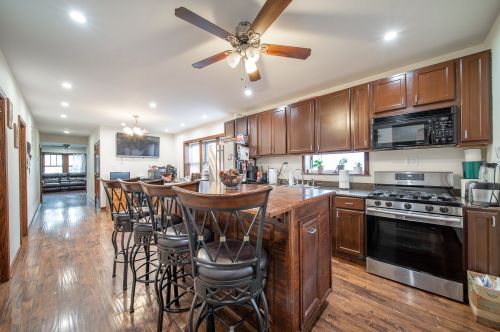 4453 Kildare Ave, Chicago IL 60652-3127 exterior