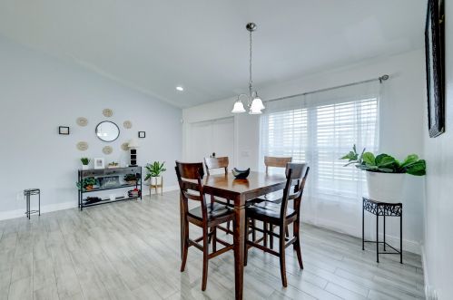 2356 Savona Blvd, Fort Pierce FL  34953-2215 exterior