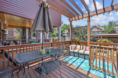 4221 Flad Ave, Saint Louis MO 63110-3919 exterior