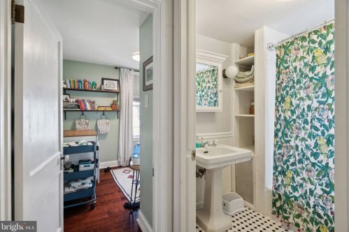 828 Judson St, Philadelphia PA  19130-1922 exterior