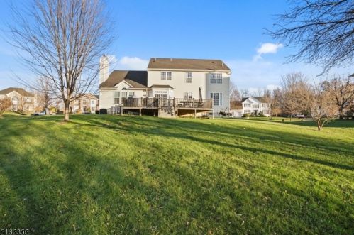 24 Dorset Dr, Hackettstown NJ  07840-5010 exterior