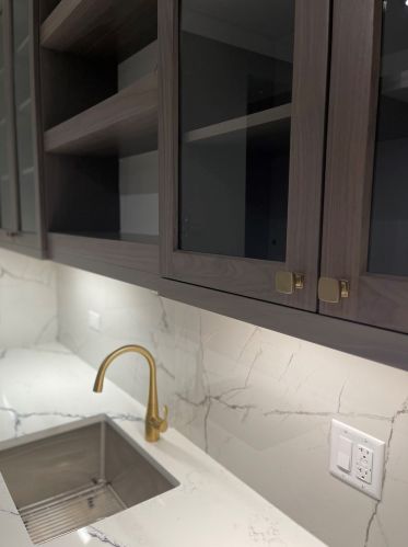 3854 Claremont Ave, Chicago IL 60618-3820 exterior