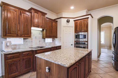 2100 Mustang Trl, Frisco TX 75033-8379 exterior