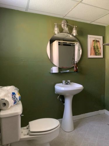 10824 Avenue, Chicago IL  60617-6748 exterior