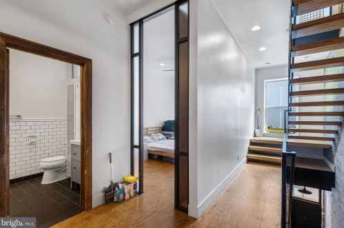 2020 Fletcher St, Philadelphia PA  19125-1524 exterior