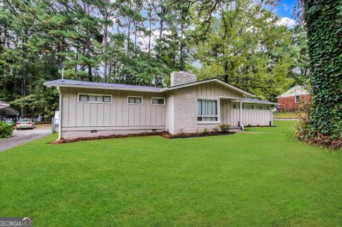 2262 Dodson Dr, Atlanta GA  30344-1035 exterior