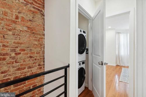 4647 Marvine St, Philadelphia PA 19141-4115 exterior