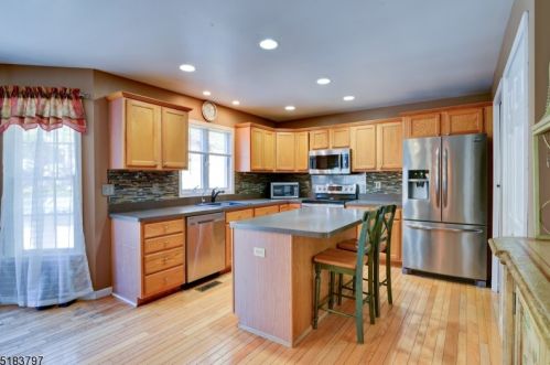 938 Homestead Dr, Fredon NJ  07860-4612 exterior