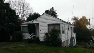 9221 5th Ave, Seattle WA  98115-2806 exterior