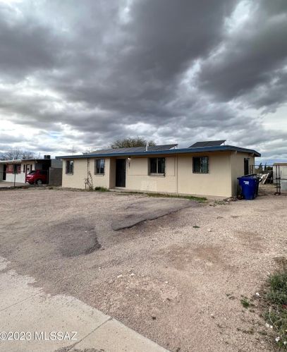 240 Eric St, Tucson, AZ 85756-7405