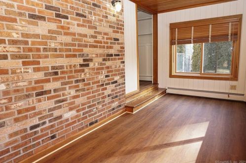 470 Clearview Ave, Torrington CT 06790-5626 exterior