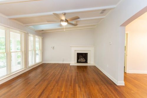 1406 Brk Vly Ln, Atlanta GA 30324-3264 exterior