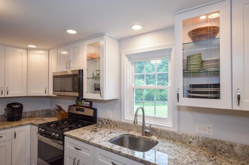 57 Fieldstone Dr, Dover NH 03820-6101 exterior