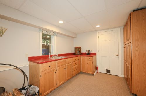 247 Elm St, Concord NH 03303-3322 exterior