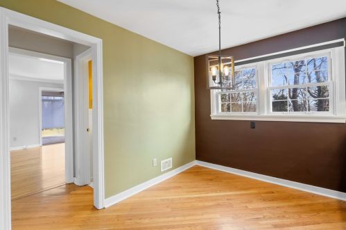 57 Locksley Dr, Pittsburgh PA  15235-5117 exterior