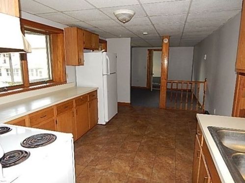 116 St, Ware MA 01082-1030 exterior