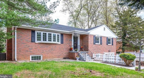 1911 Great Falls St, Mc Lean, VA 22101-5418