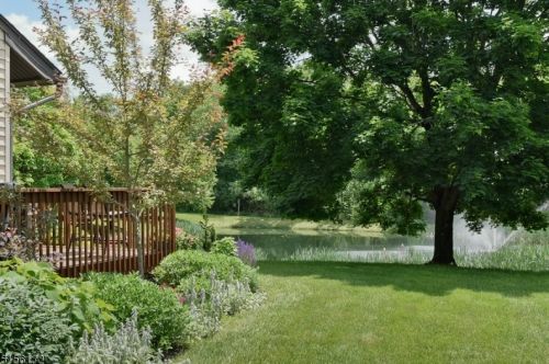 12 Oriole Ter, Fredon NJ 07860-1465 exterior