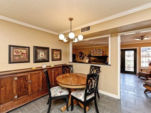 1849 Coronado Hl Dr, Austin TX 78752-2116 exterior