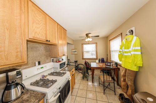 9111 Morgan Ave, Milwaukee WI 53221-1762 exterior