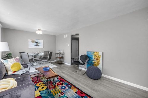 4303 Melba Ave, Saint Louis, MO 63121-3114