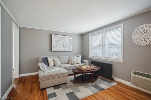 301 Lincoln Park, Cranford NJ  07016-3122 exterior